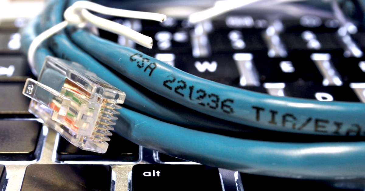 Email Stressvol aan de andere kant, Are Ethernet Cables Slowing Your Connection? | HighSpeedInternet.com