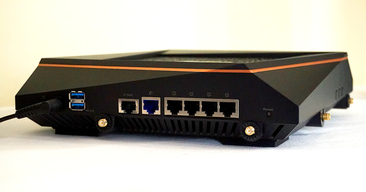 GT-AX11000-ports The GT-AX11000 has wired speeds up to 2.5 Gbps.