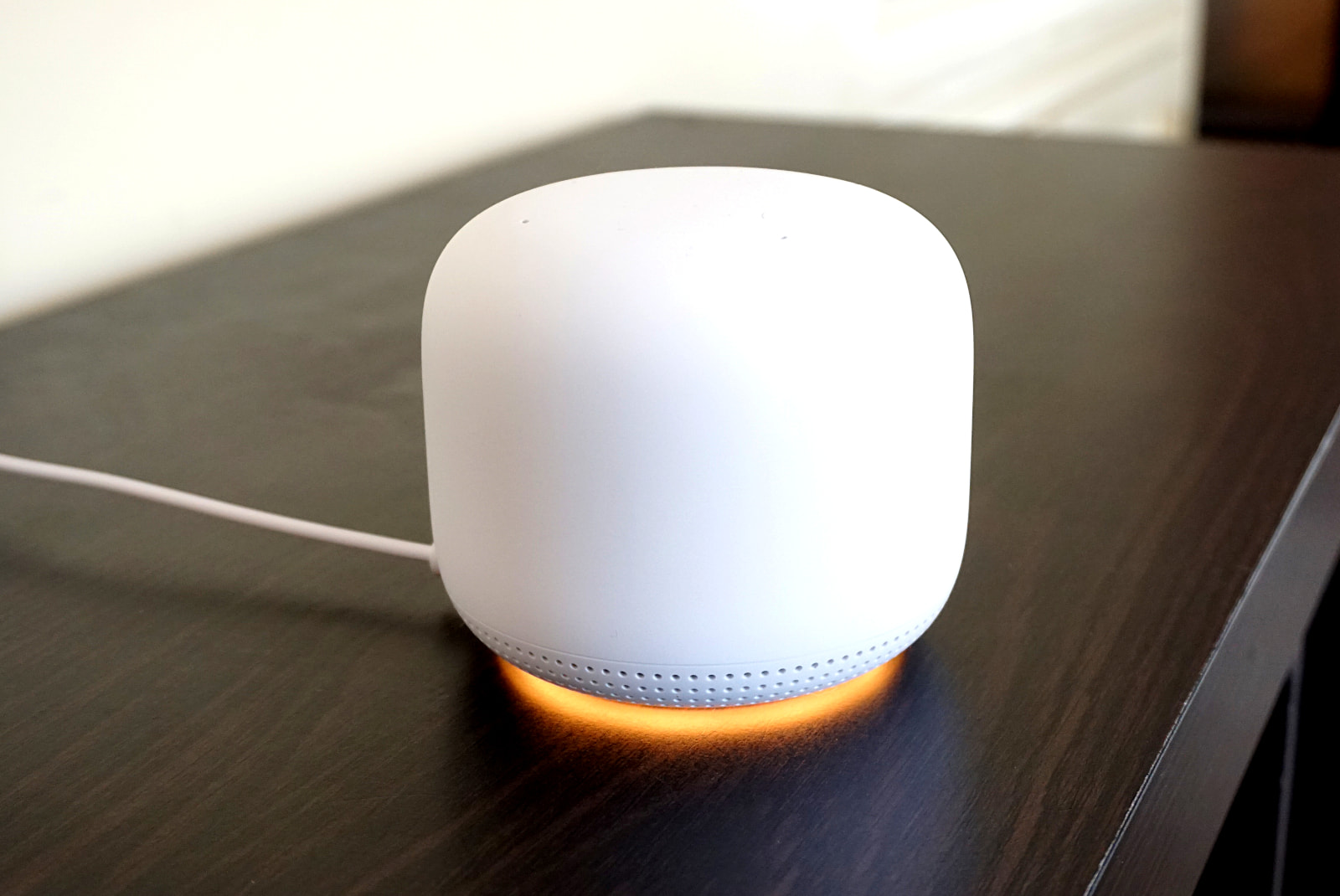 Google-nest-wifi-point-side-shot Google Nest Wifi with LED ring illuminated