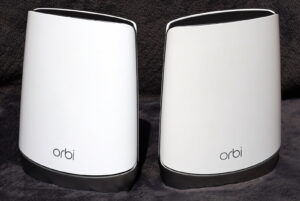 NETGEAR Orbi RBK752 router system