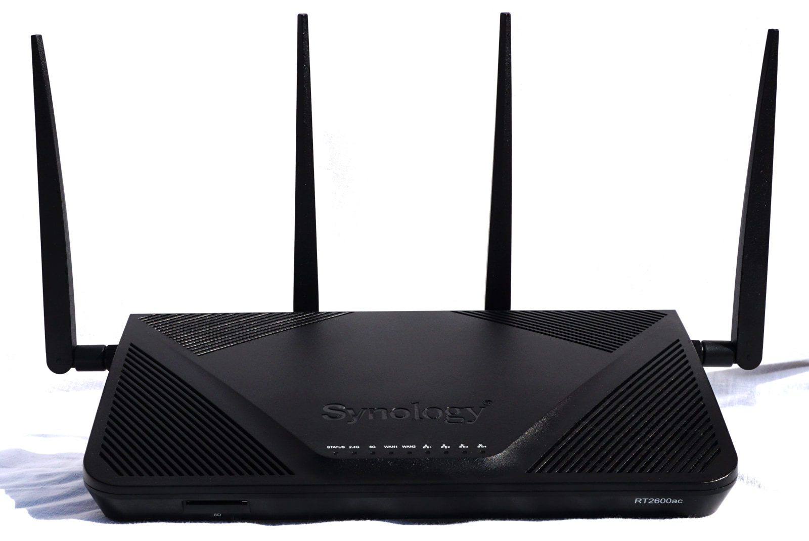 synology-rt2600ac-front-shot Front shot of Synology RT2600ac router