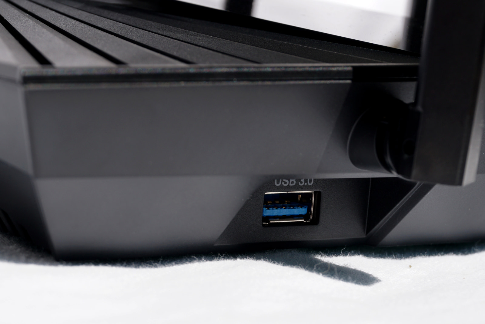 tp-link-archer-ax5400-pro-USB tp link archer ax5400 pro USB