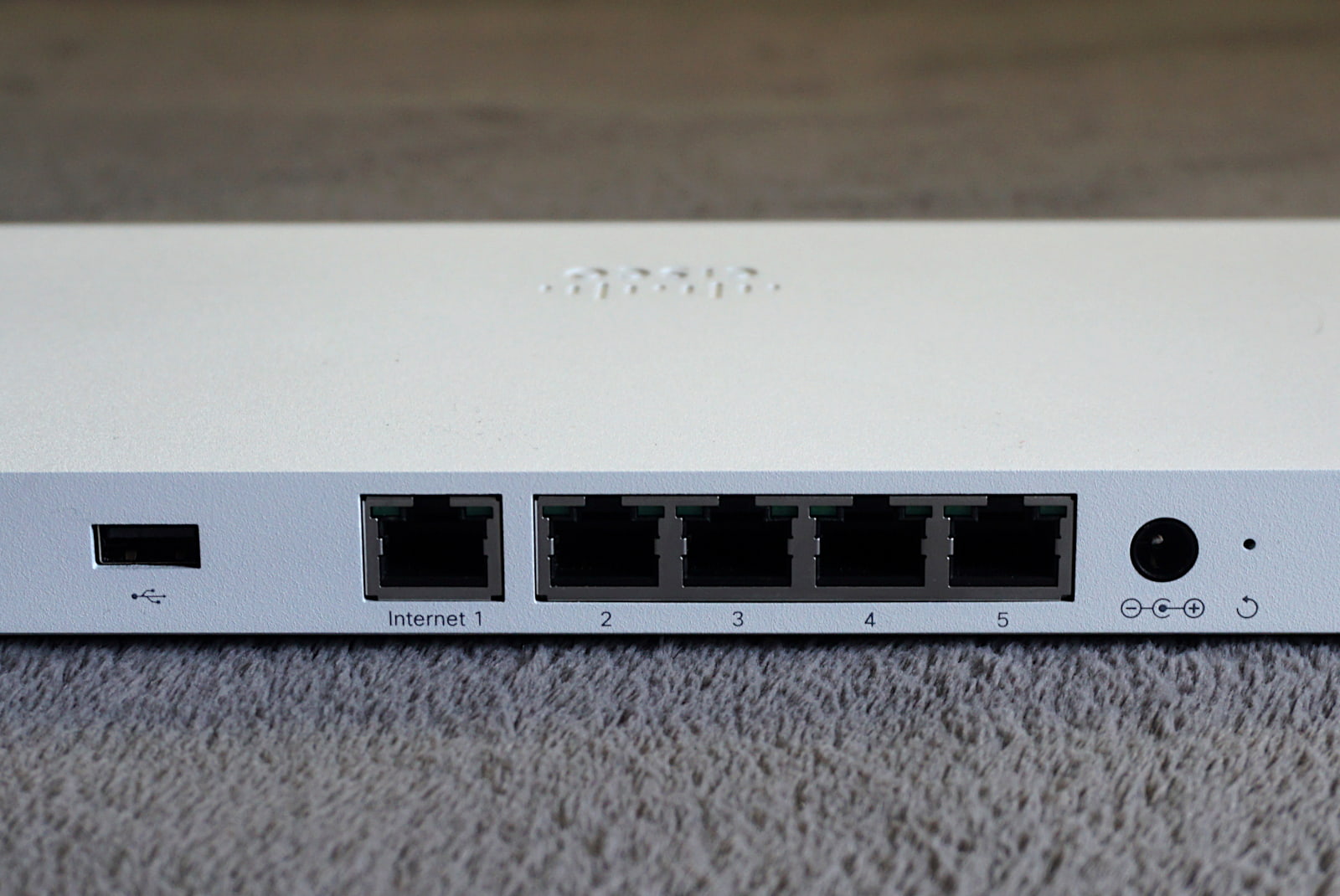 meraki-go-gx50-ports Ports on rear of firewall router