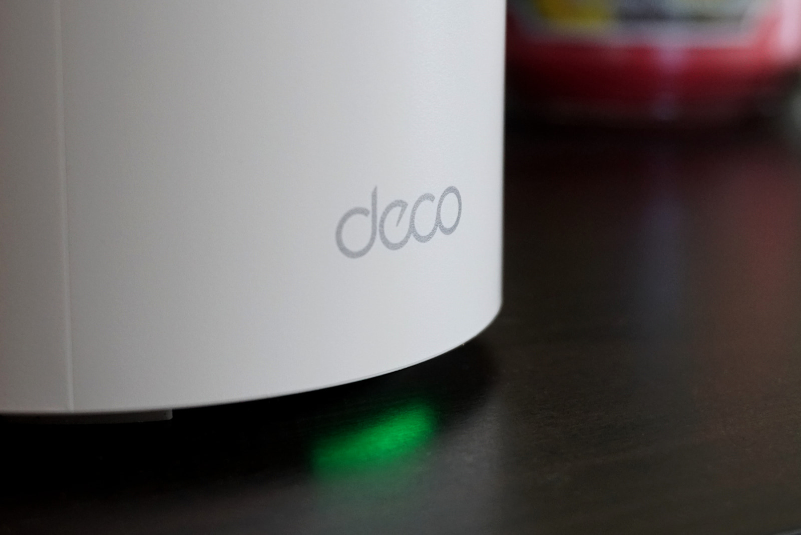 tplink-deco-x55-pro-LED Green LED light on bottom of TP-Link Deco X55 Pro unit