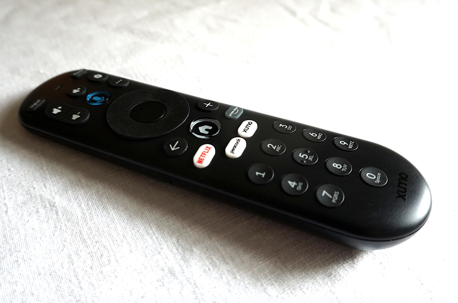 picture of Xumo Stream Box remote