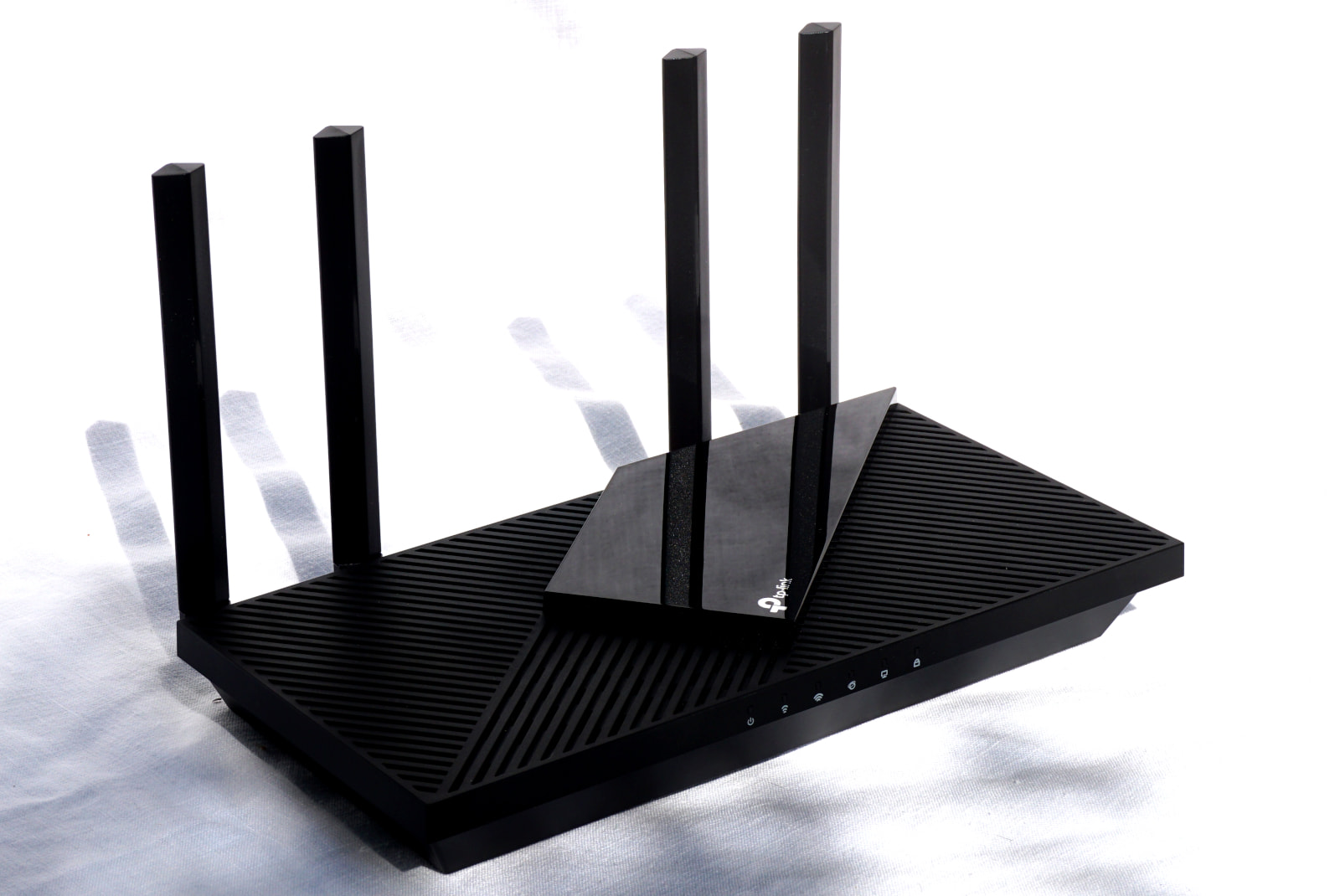 tplink-archer-ax21-angled angled shot of tplink archer ax21