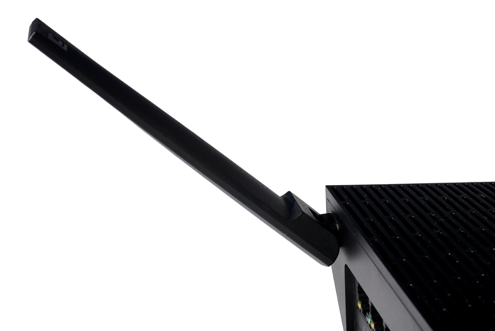 Linksys Hydra 6 antenna close-up