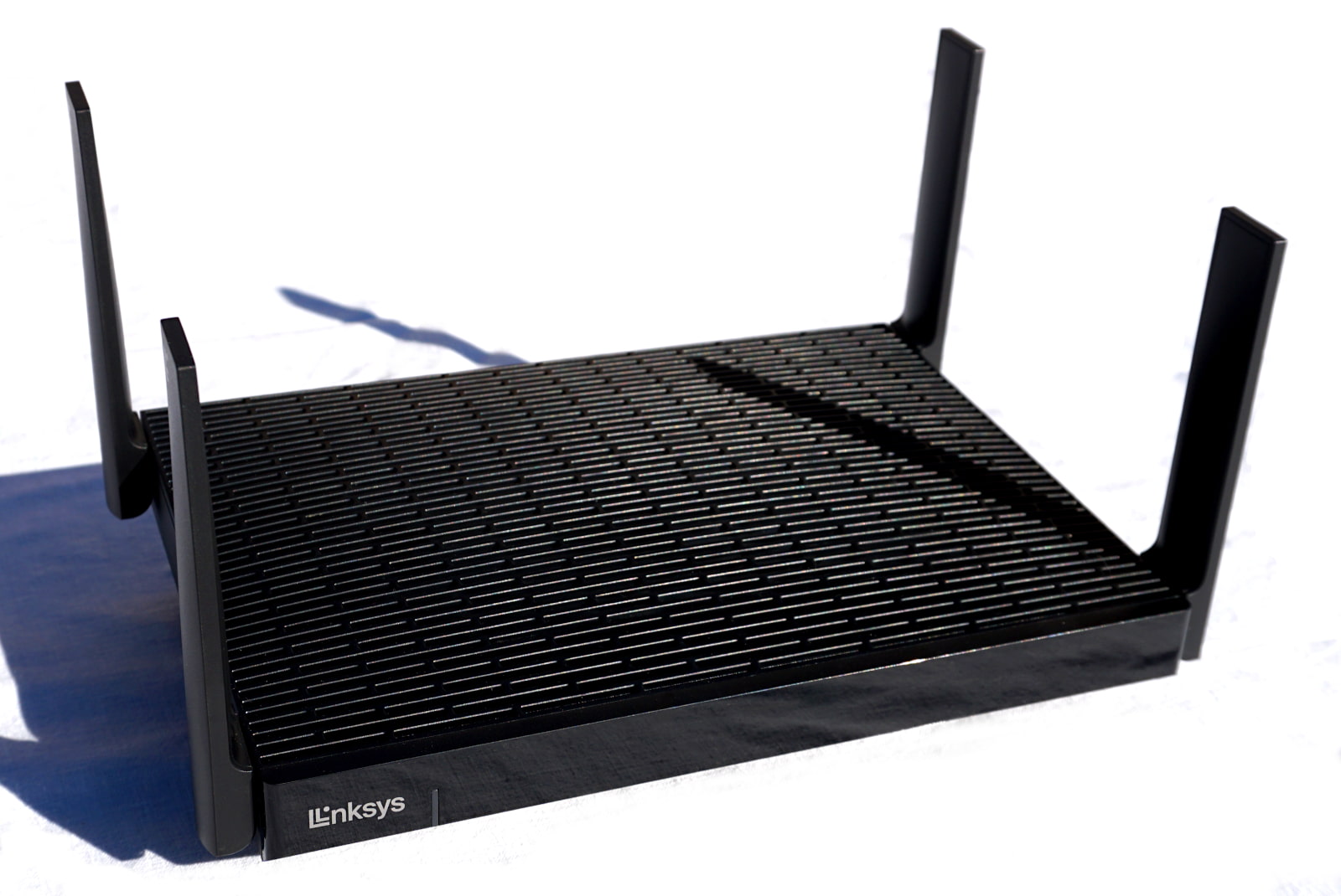 angled shot of Linksys Hydra Pro 6E router