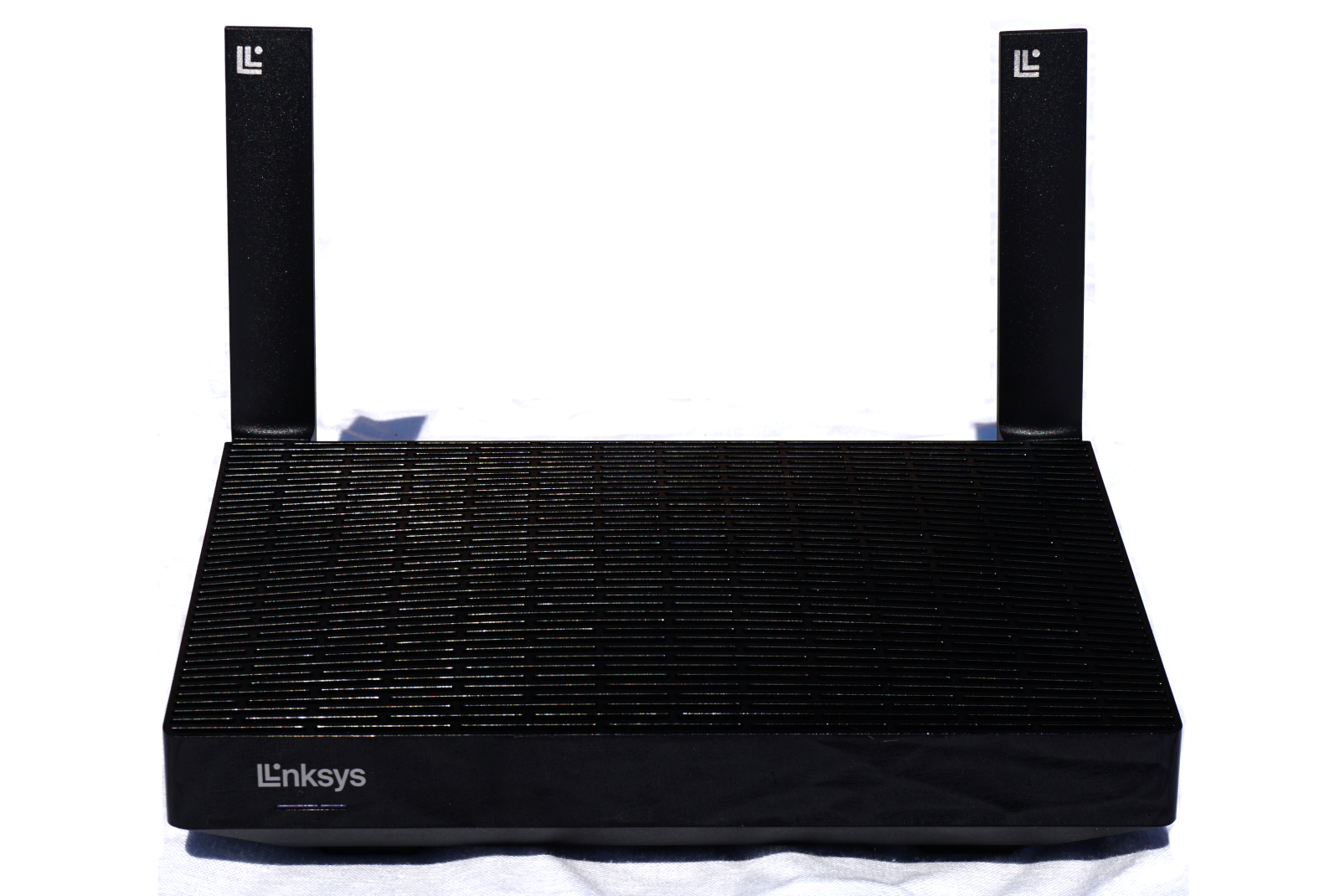 Hero shot of Linksys Hydra Pro 6 router