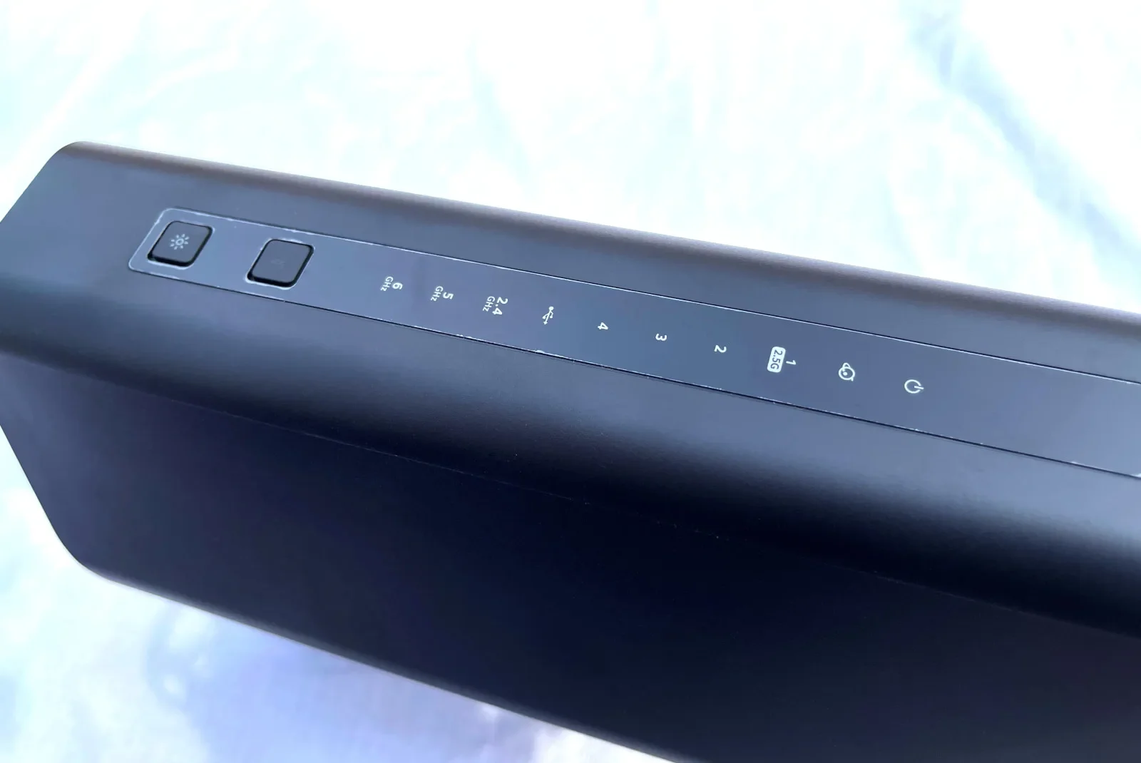 Closeup of NETGEAR Nighthawk indicator lights